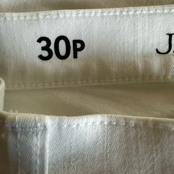 NEW J. Crew 8" Toothpick White Jeans Size 30P Petite BQ314 Minimalist Preppy - Picture 7 of 10